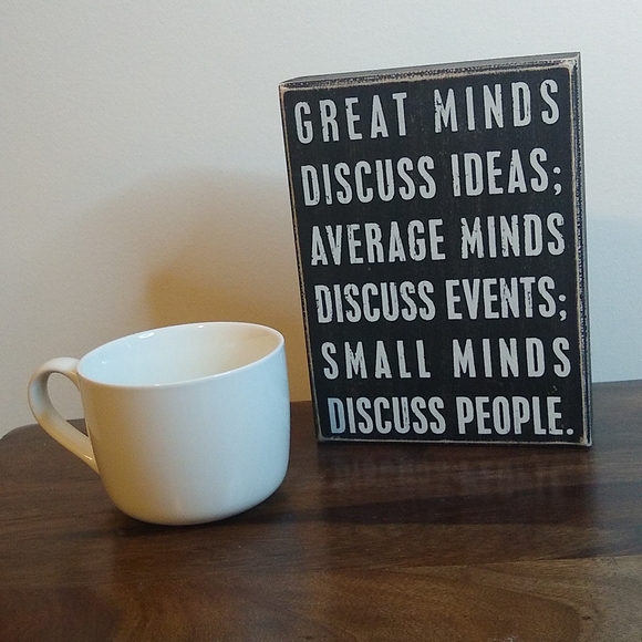 Black Desk and Wall Decor - Picture 2 of 3